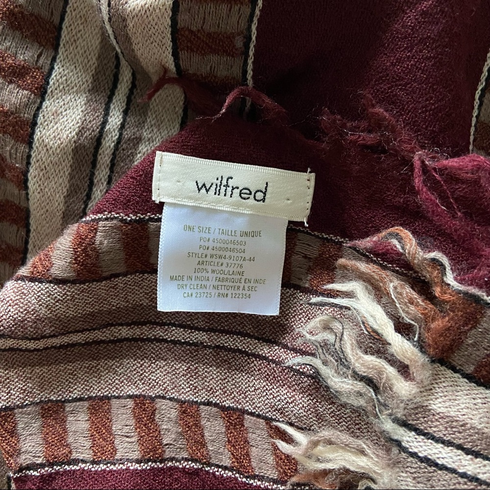 Aritzia Wilfred Blanket Scarf - Picture 2 of 7